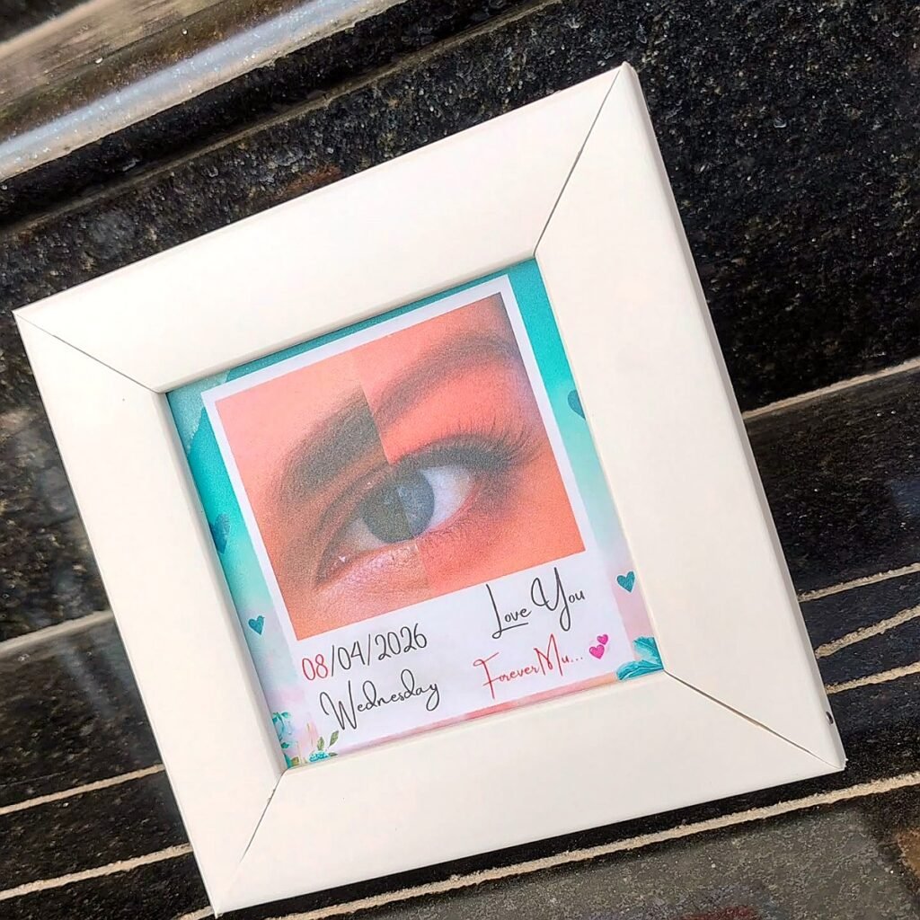 Custom eye photo frame gift
